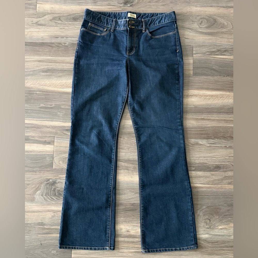 GAP Essential Bootcut Mid-Rise Jeans in Dark Wash Size 12 Long